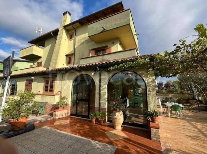 casa indipendente in vendita a Pietrelcina