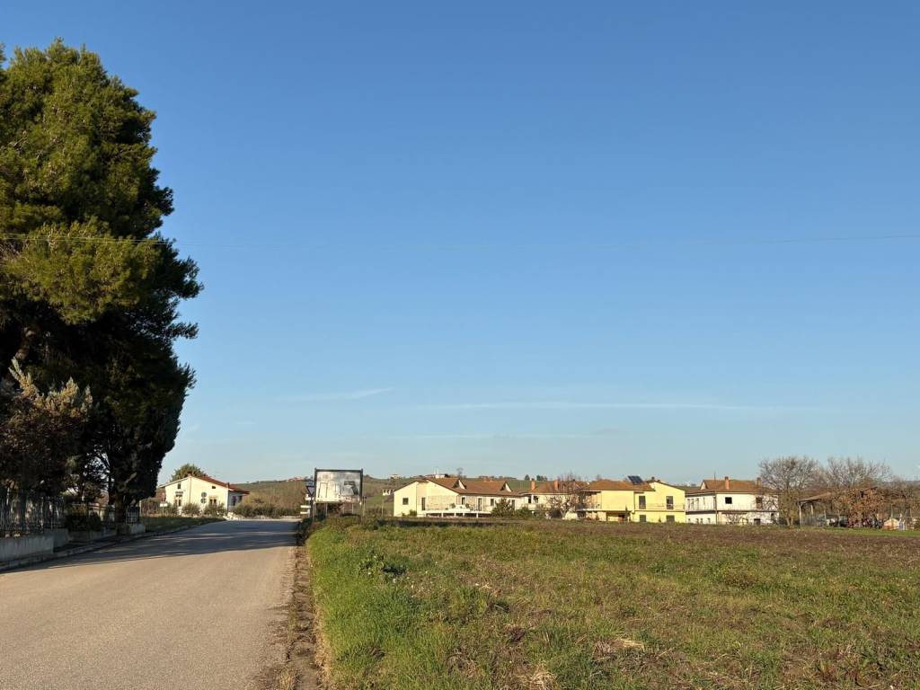 terreno agricolo in vendita a Pietrelcina in zona Piana Romana