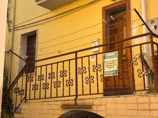 appartamento in vendita a Pietrelcina in zona Stazione