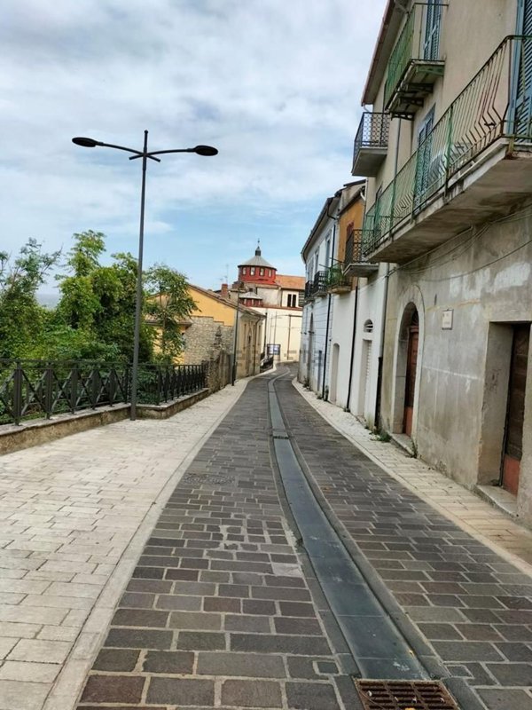 appartamento in vendita a Pietrelcina in zona Stazione