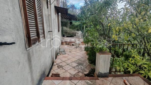casa indipendente in vendita a Ponte