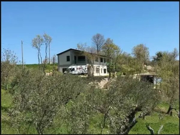 casa indipendente in vendita a Pontelandolfo