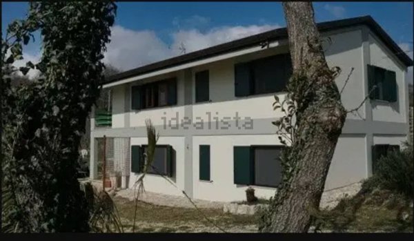 casa indipendente in vendita a Pontelandolfo