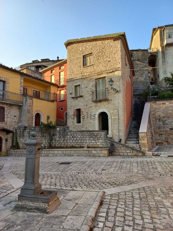 casa indipendente in vendita a Pontelandolfo