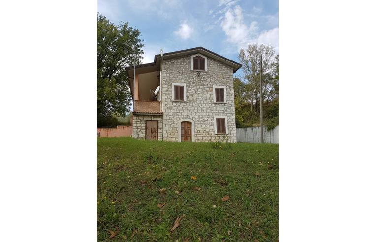 casa indipendente in vendita a Pontelandolfo