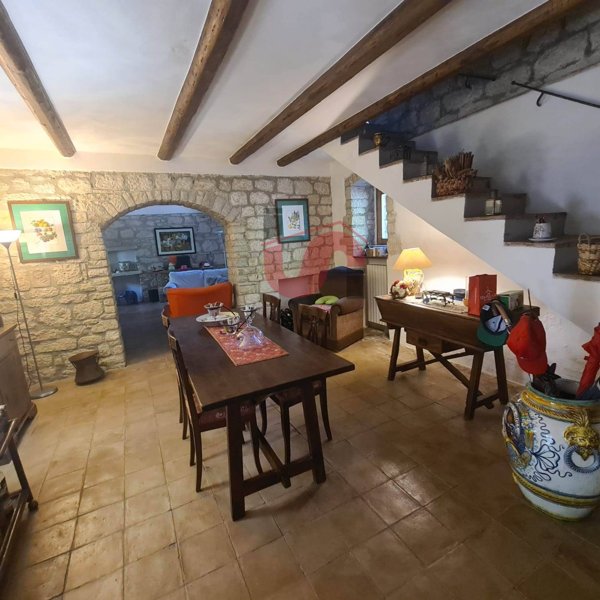 casa indipendente in vendita a Pontelandolfo in zona Carluni