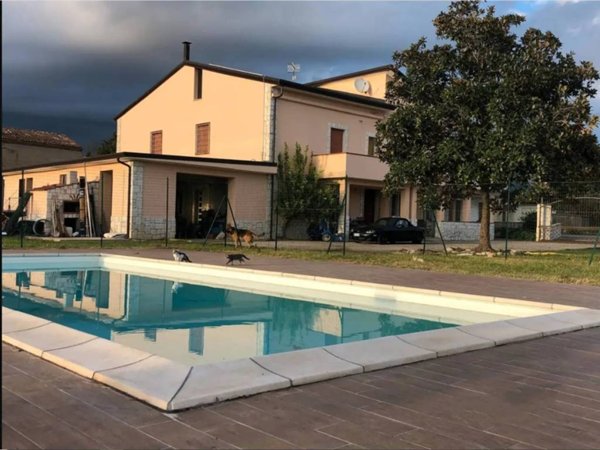 casa indipendente in vendita a Puglianello