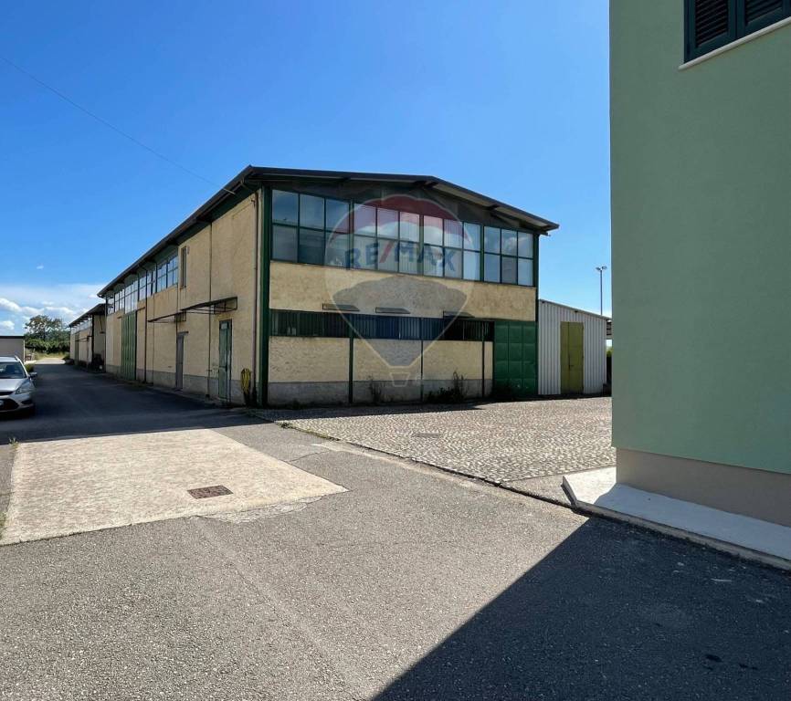 capannone in vendita a Puglianello