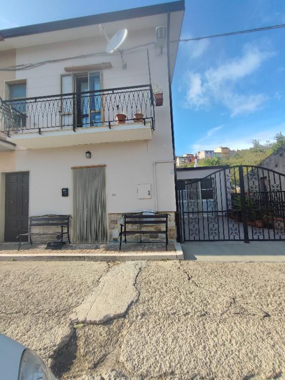casa indipendente in vendita a San Bartolomeo in Galdo