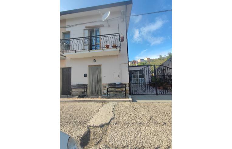 casa indipendente in vendita a San Bartolomeo in Galdo