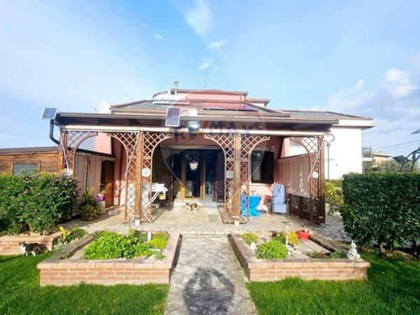 casa indipendente in vendita a San Giorgio del Sannio