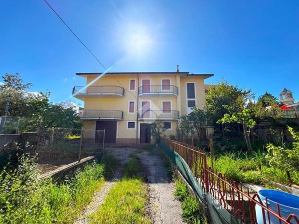 casa indipendente in vendita a San Giorgio del Sannio
