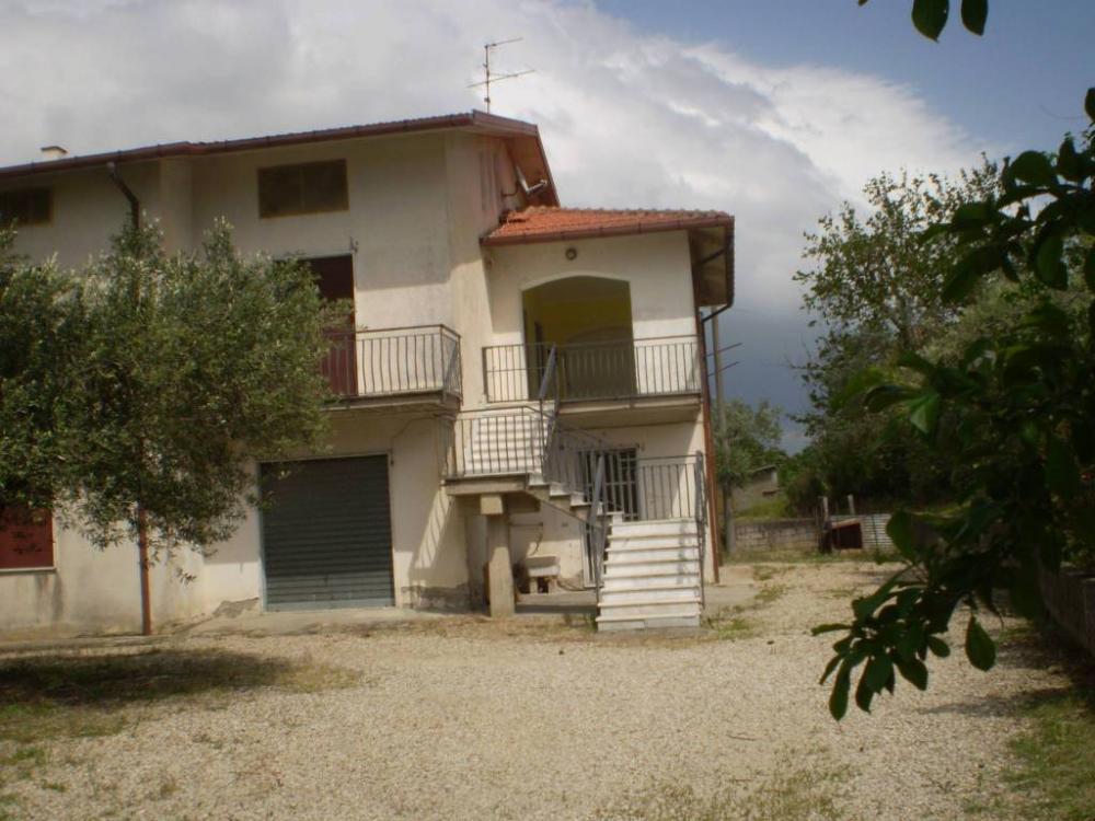 casa indipendente in vendita a San Giorgio del Sannio