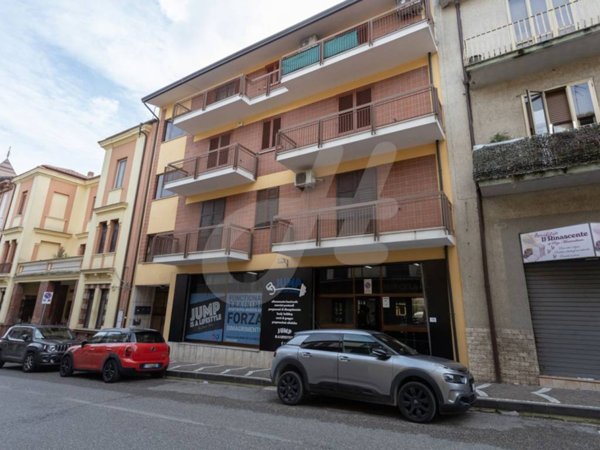 quadrivano in vendita a San Giorgio del Sannio