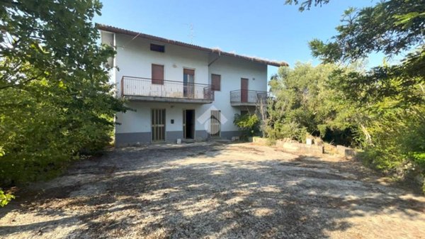 casa indipendente in vendita a San Giorgio del Sannio in zona Cesine