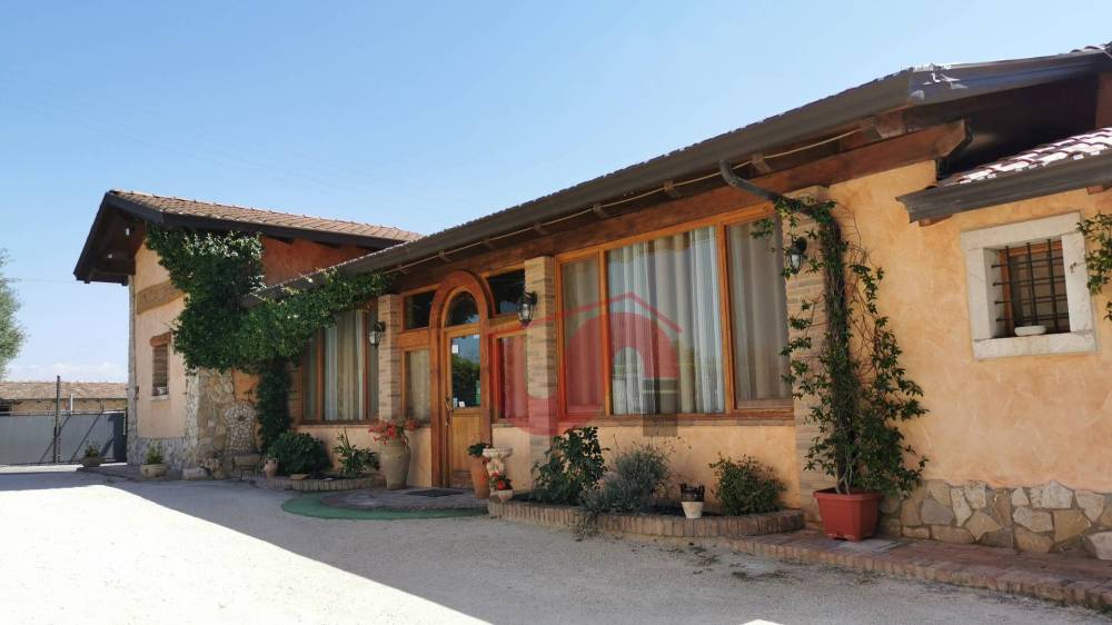 casa indipendente in vendita a San Giorgio del Sannio in zona Cesine