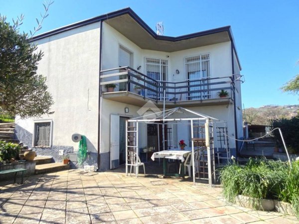 casa indipendente in vendita a San Giorgio del Sannio
