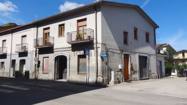 locale commerciale in vendita a San Giorgio del Sannio