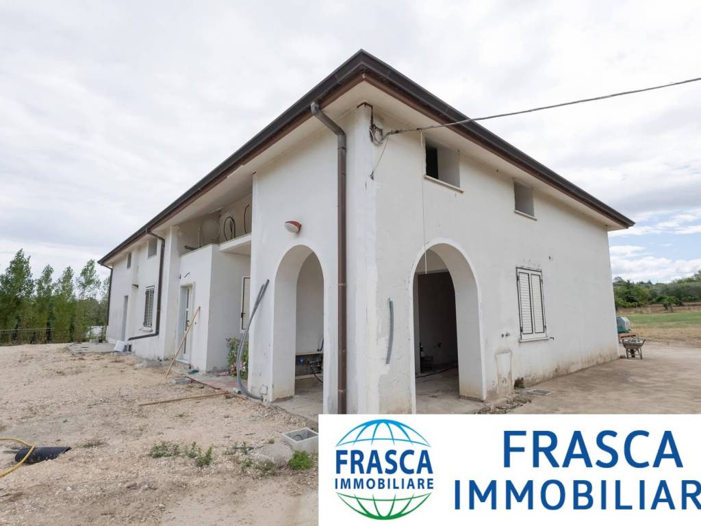 casa indipendente in vendita a San Giorgio del Sannio