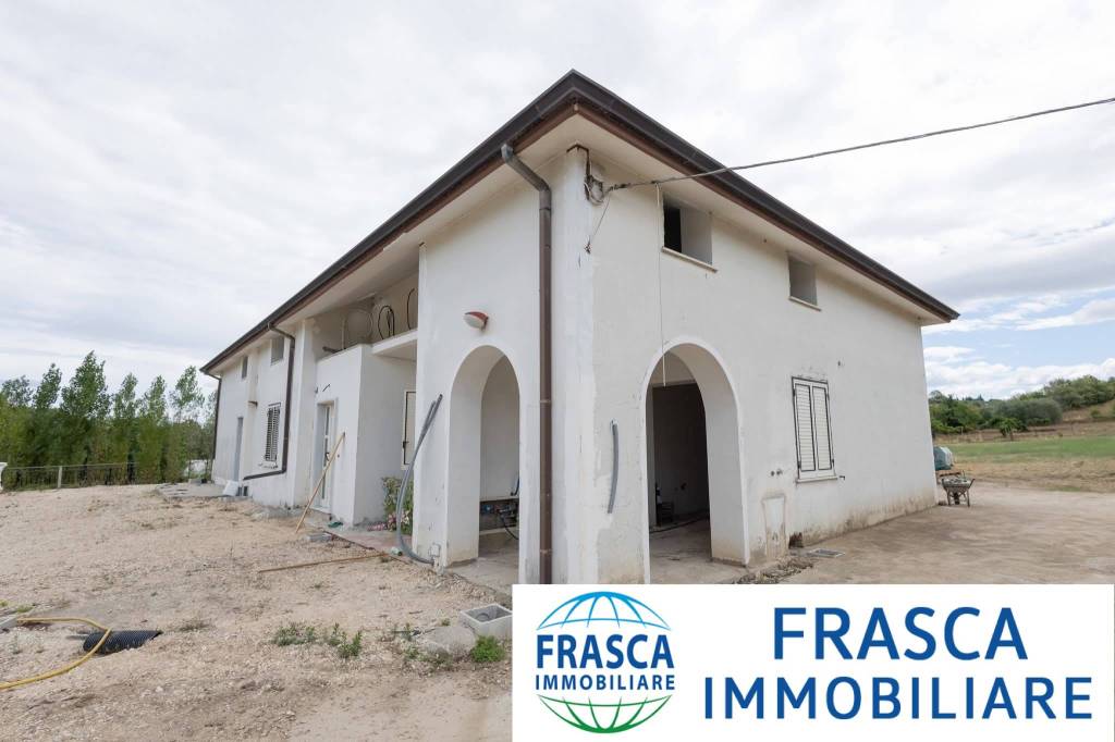 casa indipendente in vendita a San Giorgio del Sannio