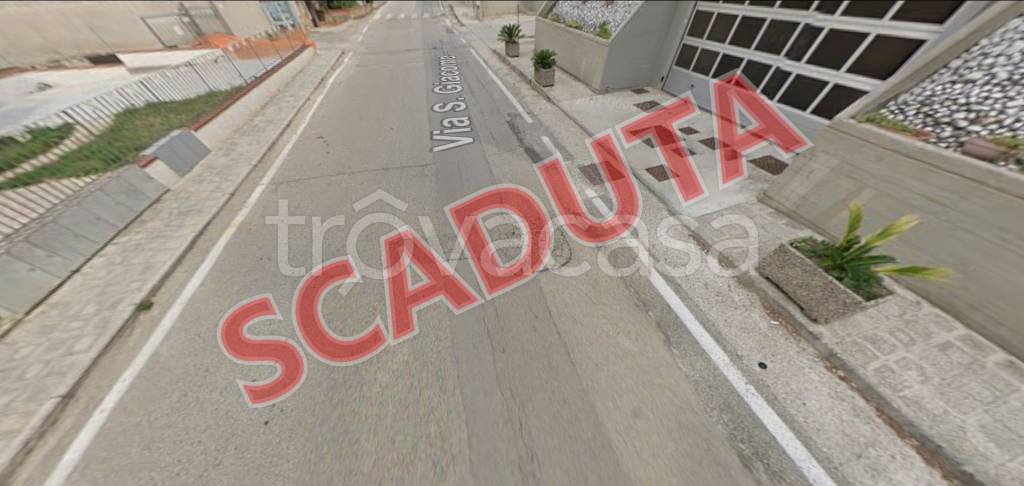 locale commerciale in vendita a San Giorgio del Sannio