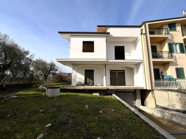casa semindipendente in vendita a San Giorgio del Sannio