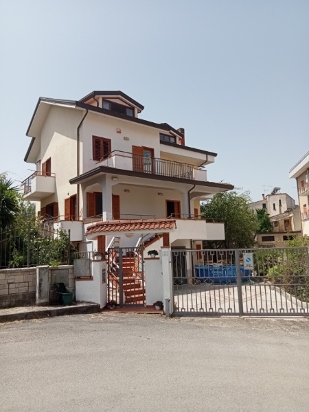 casa indipendente in vendita a San Giorgio del Sannio