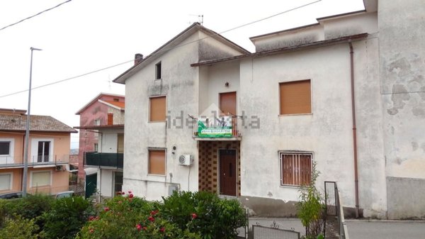 casa semindipendente in vendita a San Giorgio del Sannio in zona San Rocco