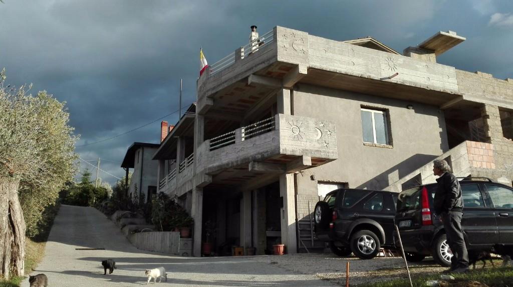 casa indipendente in vendita a San Leucio del Sannio