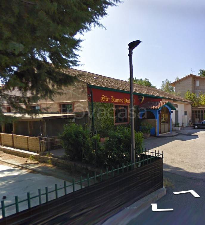 locale commerciale in vendita a San Leucio del Sannio in zona Rizzi