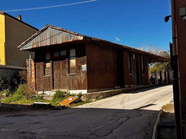 appartamento in vendita a San Leucio del Sannio in zona Amicoli
