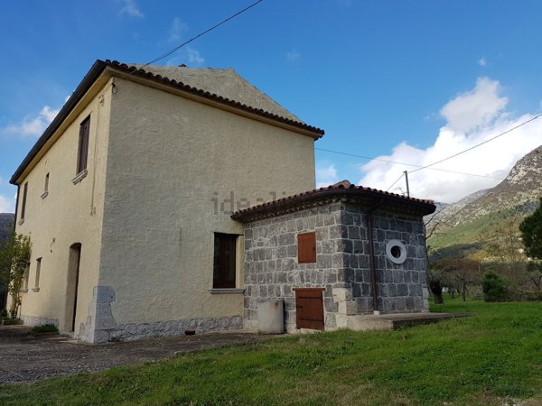 pentavano in vendita a San Lorenzello