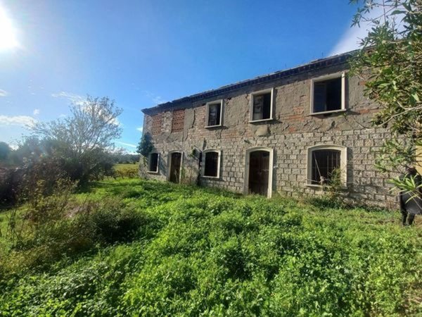 quadrivano in vendita a San Marco dei Cavoti in zona Montedoro