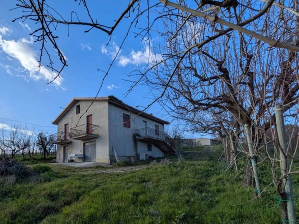 casa indipendente in vendita a San Marco dei Cavoti