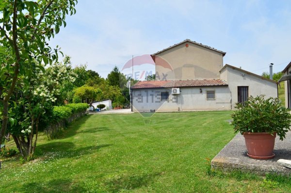 casa indipendente in vendita a San Marco dei Cavoti