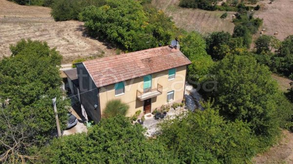 casa indipendente in vendita a San Marco dei Cavoti