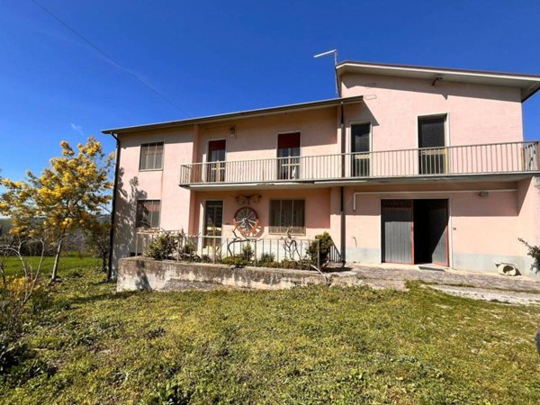 casa indipendente in vendita a San Marco dei Cavoti