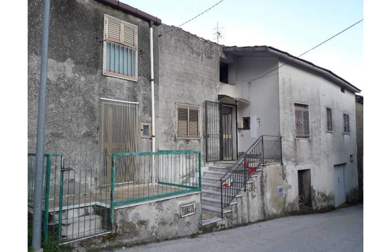 casa indipendente in vendita a San Martino Sannita in zona Cucciano