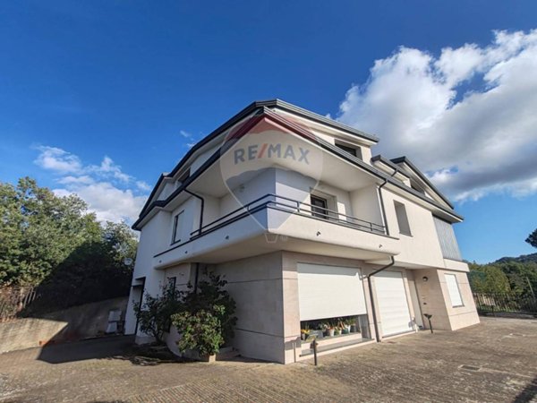 casa indipendente in vendita a San Martino Sannita