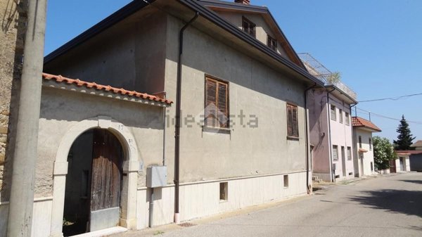 casa indipendente in vendita a San Martino Sannita in zona Mancusi