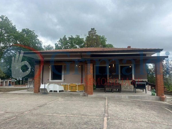 casa indipendente in vendita a San Martino Sannita