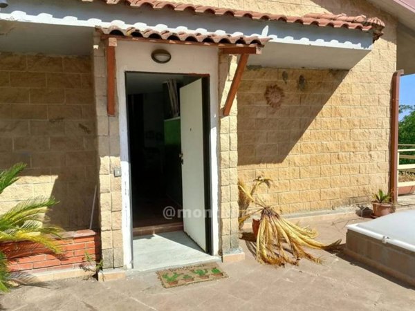 casa indipendente in vendita a San Martino Sannita in zona Lentace