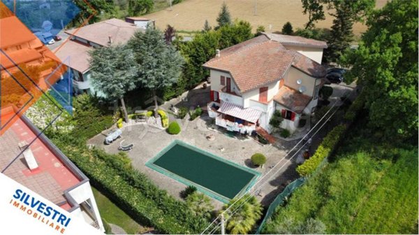 casa indipendente in vendita a San Nicola Manfredi