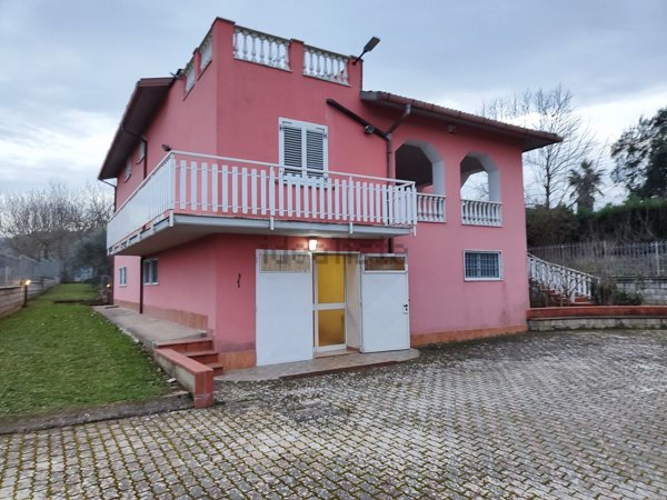 casa indipendente in vendita a San Nicola Manfredi