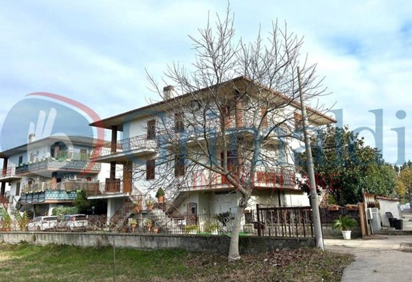 casa indipendente in vendita a San Nicola Manfredi