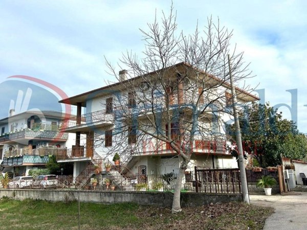 casa indipendente in vendita a San Nicola Manfredi in zona Iannassi