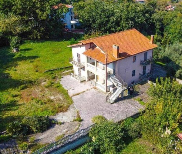 casa indipendente in vendita a San Nicola Manfredi