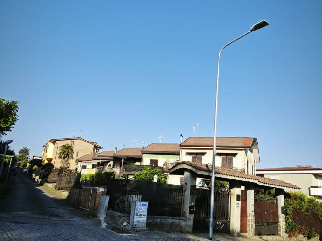 casa indipendente in vendita a San Nicola Manfredi in zona Iannassi