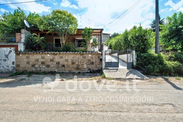 casa indipendente in vendita a San Nicola Manfredi