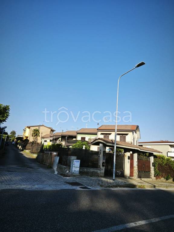 casa indipendente in vendita a San Nicola Manfredi in zona Iannassi
